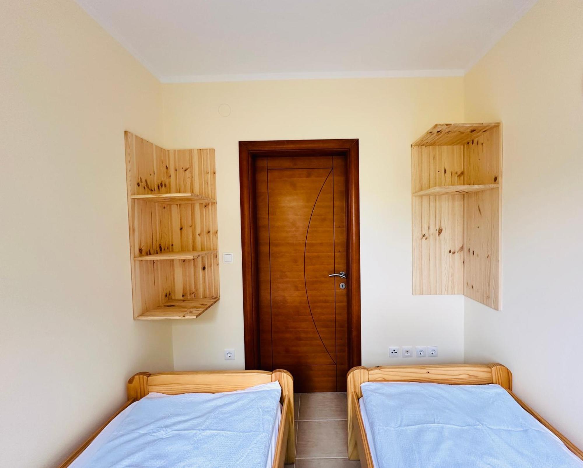 Apartment Fuer 7: Zentrale Lage Mit Privatparkplatz