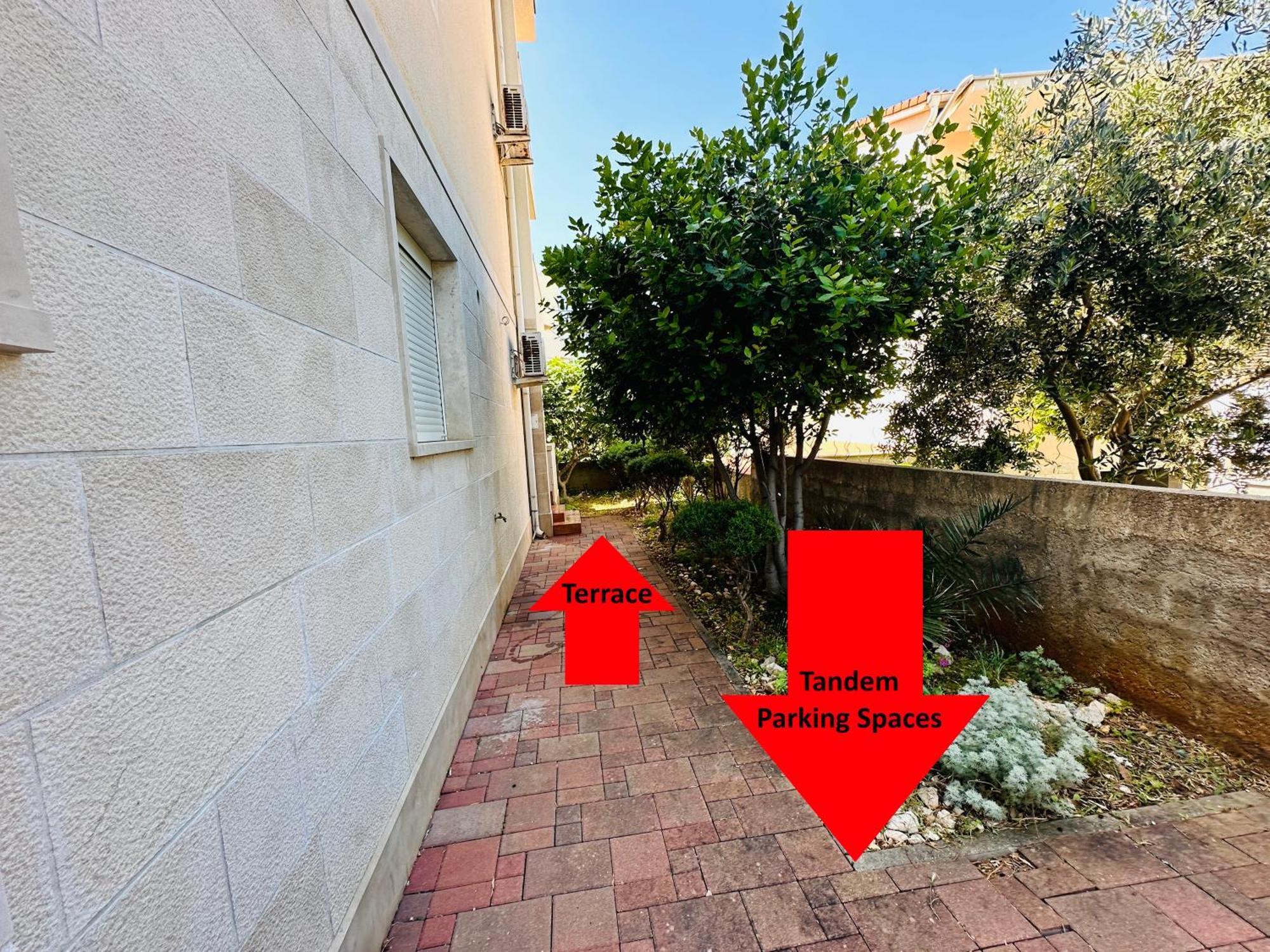 Apartment Fuer 7: Zentrale Lage Mit Privatparkplatz *