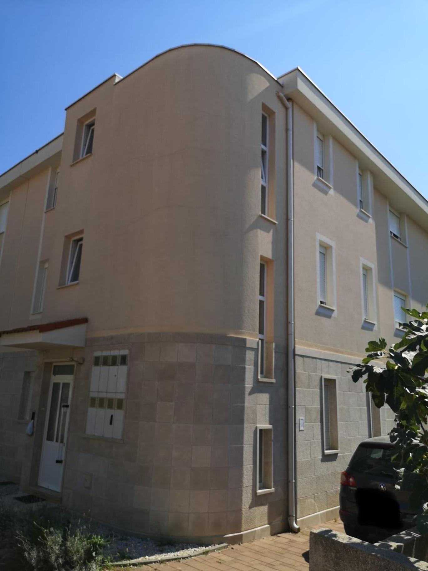 Appartamento Fuer 7: Zentrale Lage Mit Privatparkplatz Novaglia